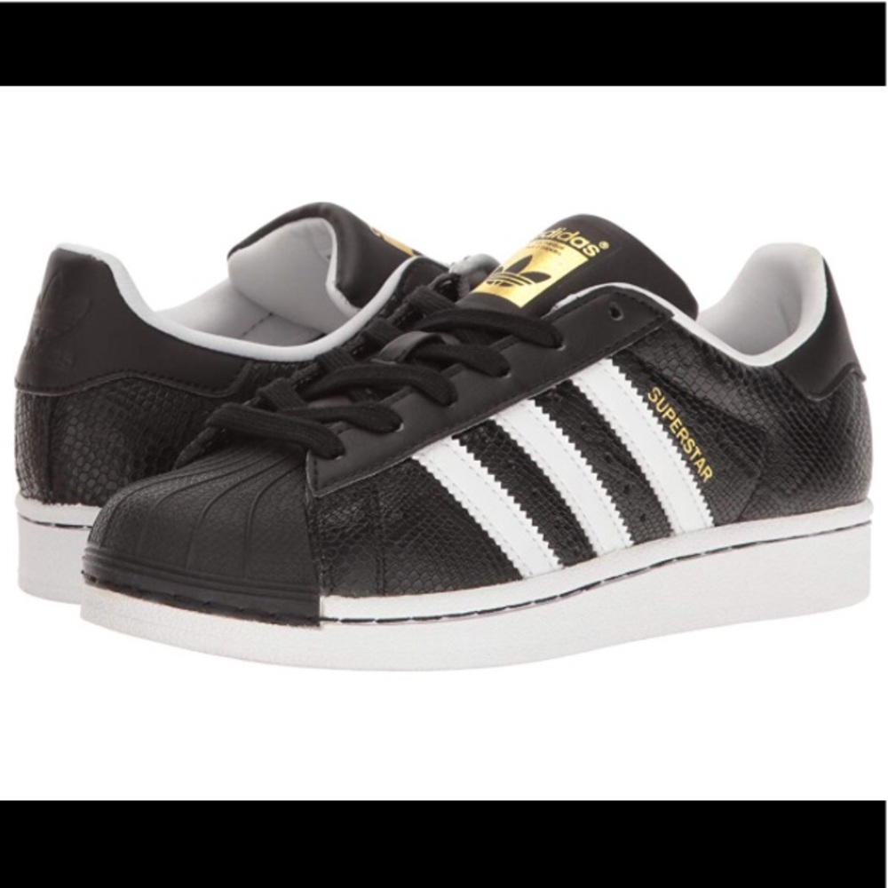 NIB Adidas Superstar Reptile J Sneaker  kids 3.5